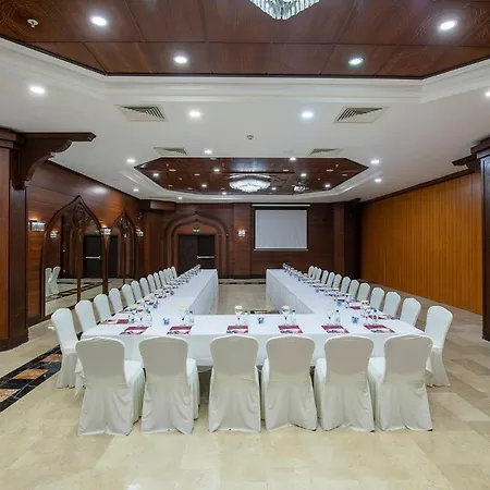Otel Crowne Plaza By Ihg 5*