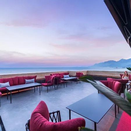 Crowne Plaza By Ihg Otel 5*