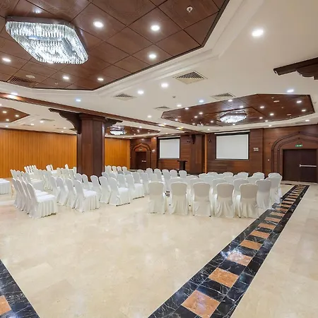 Otel Crowne Plaza By Ihg Antalya